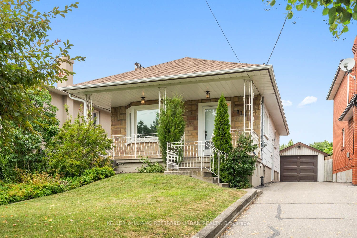114 Gracefield Avenue Property Photo 1
