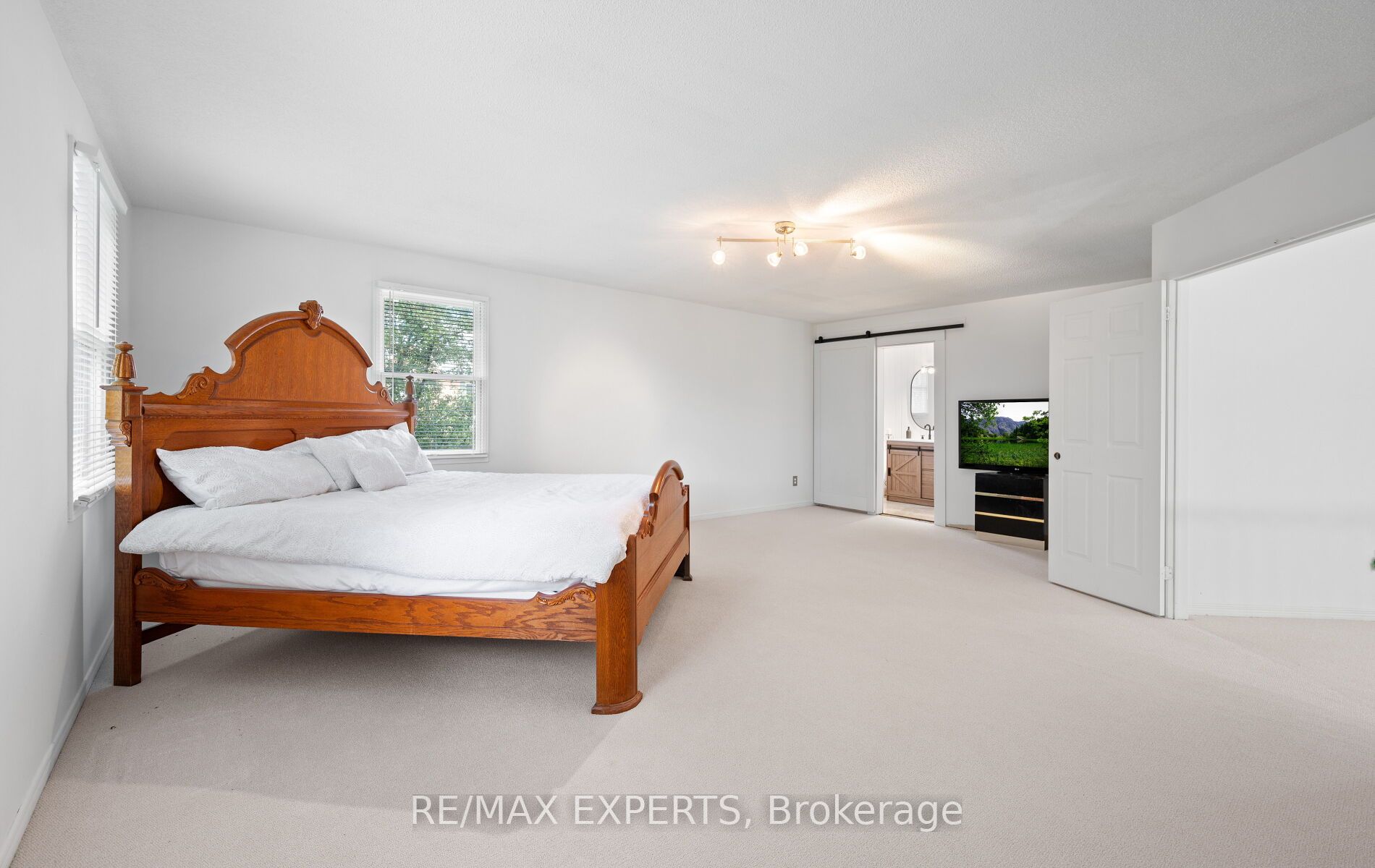 1 Goodfellow Crescent Property Photo 19