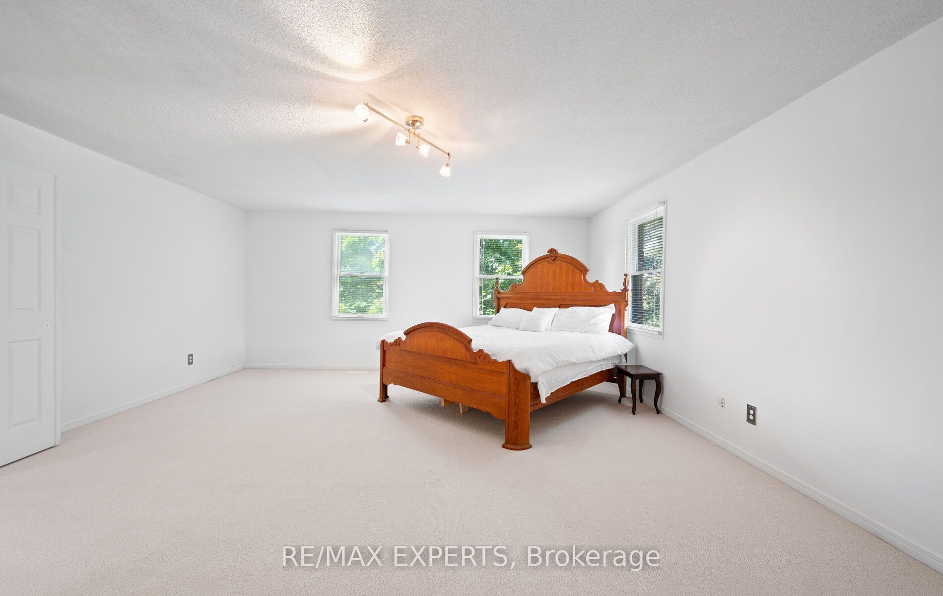 1 Goodfellow Crescent Property Photo 20