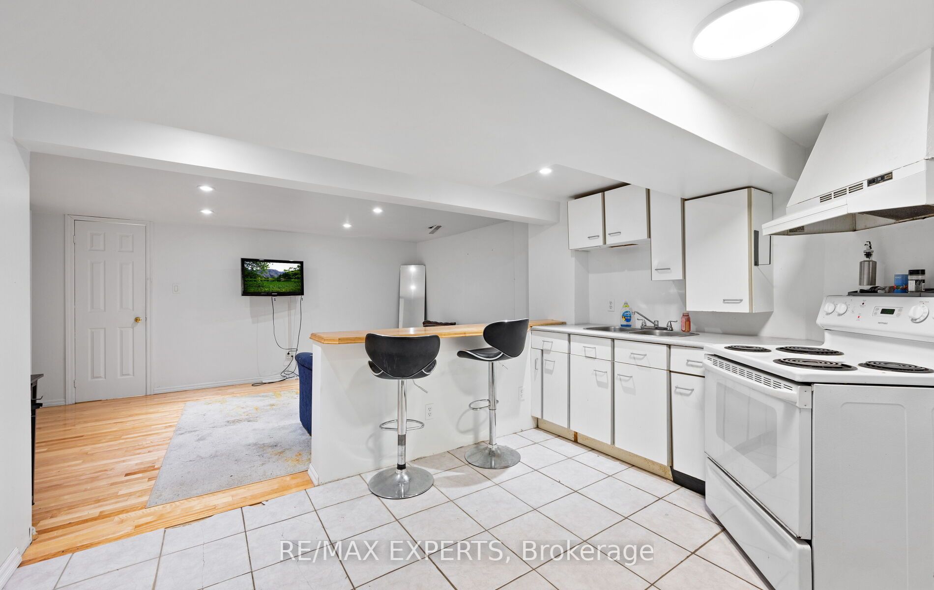 1 Goodfellow Crescent Property Photo 33