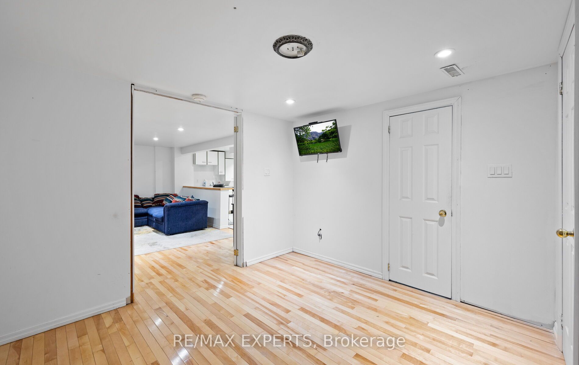 1 Goodfellow Crescent Property Photo 37