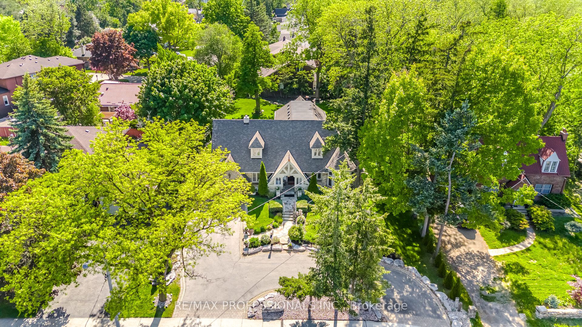 1114 Kipling Avenue Property Photo 3