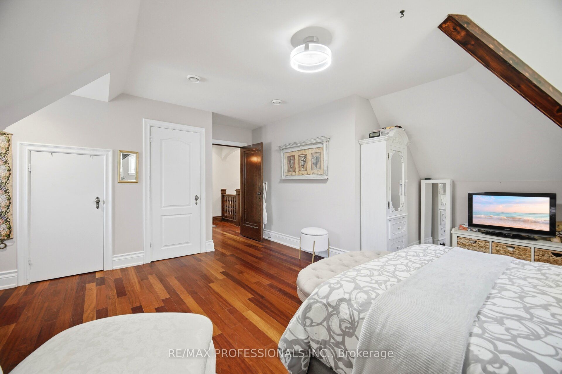 1114 Kipling Avenue Property Photo 29