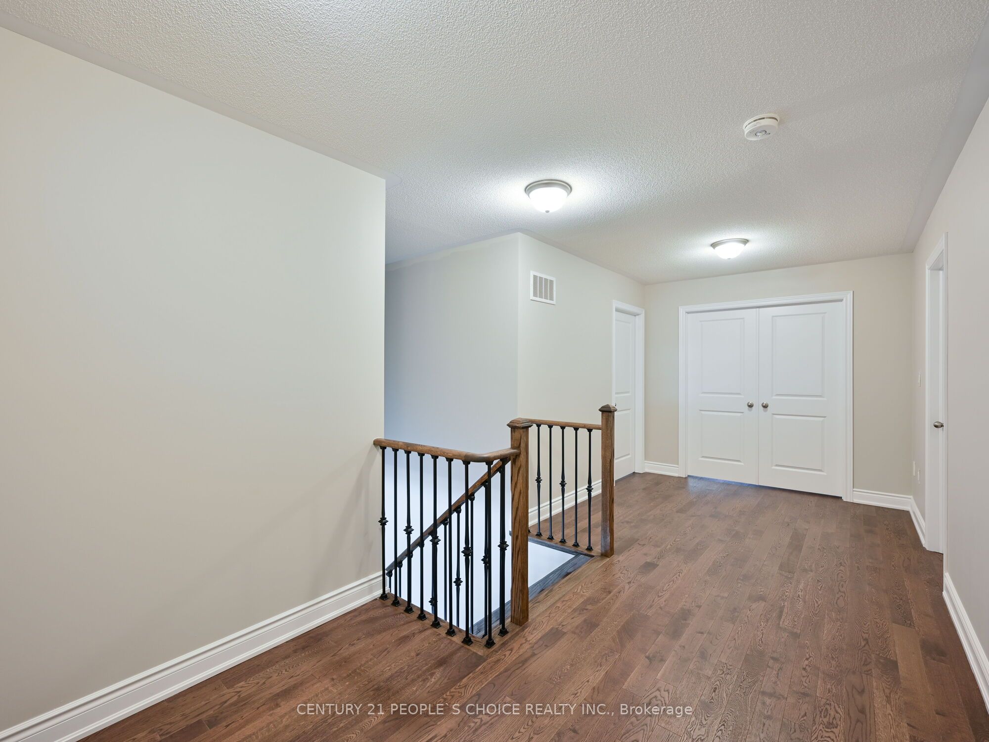 12 Junior Road Property Photo 25
