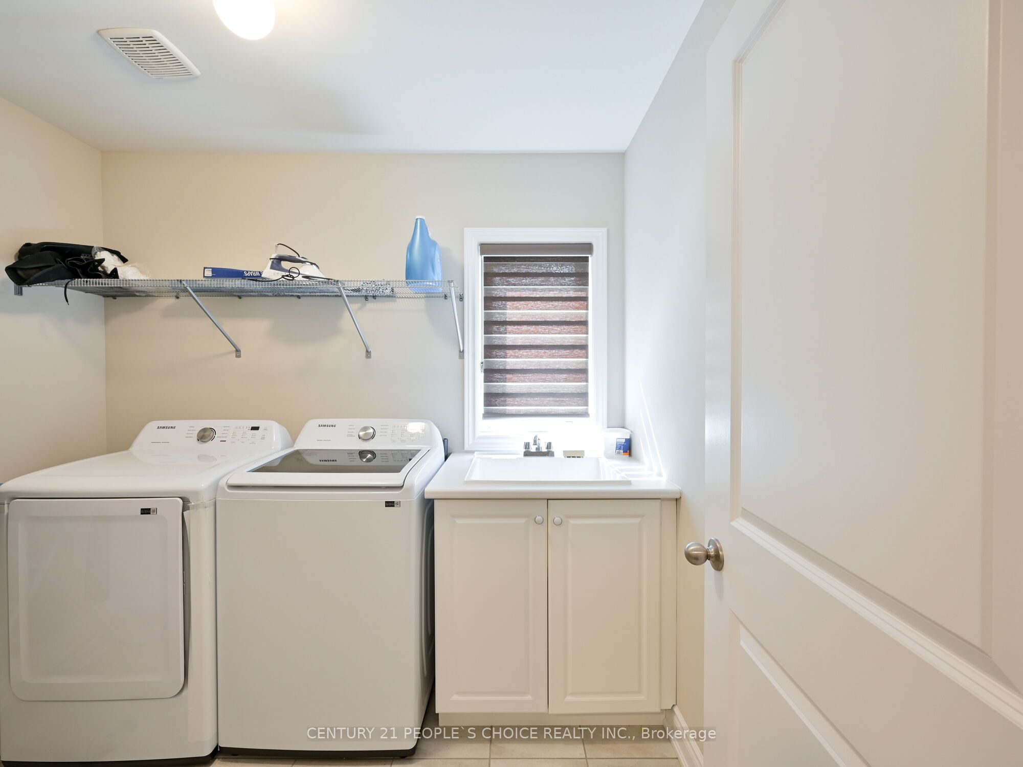 12 Junior Road Property Photo 38