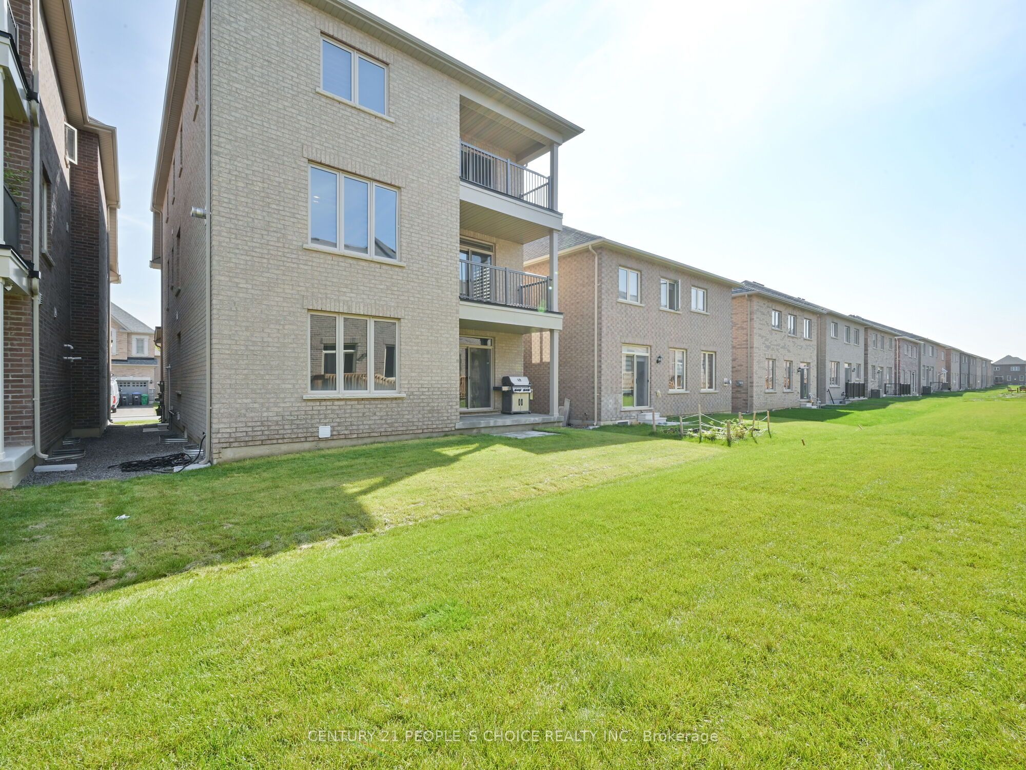 12 Junior Road Property Photo 48