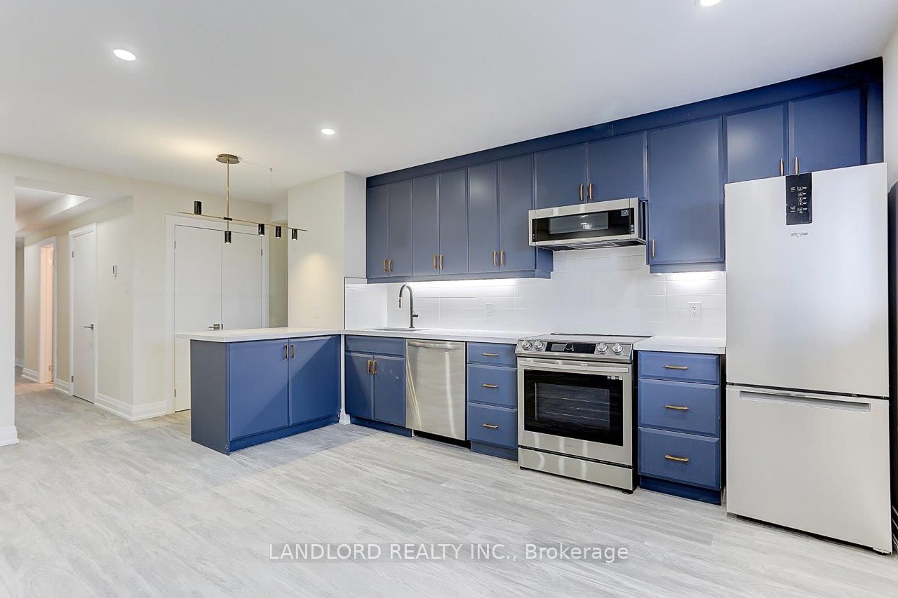 2071 Keele Street Lower Property Photo 14