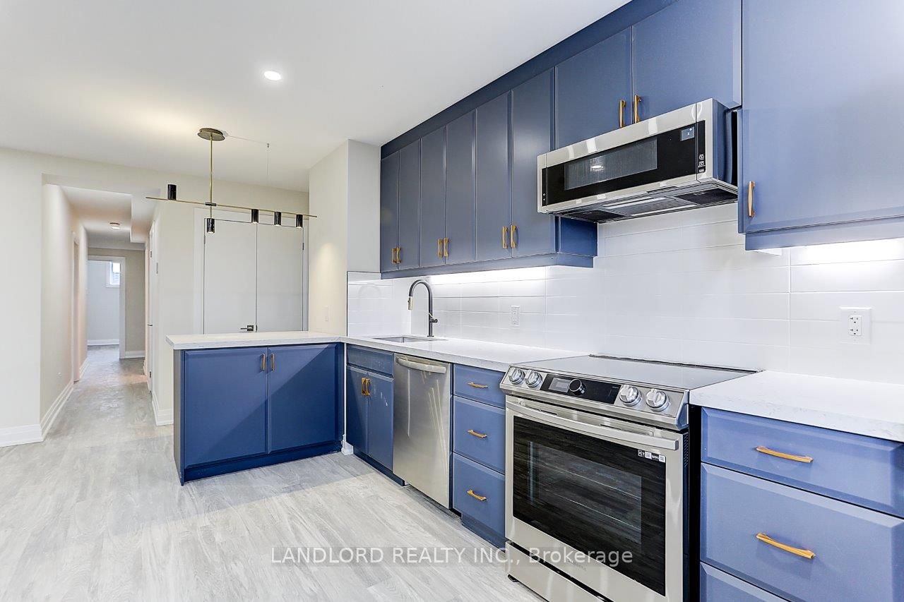 2071 Keele Street Lower Property Photo 15