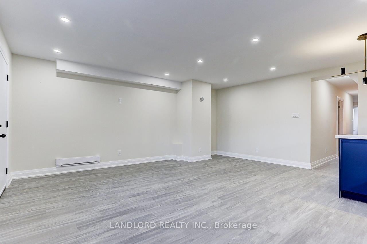 2071 Keele Street Lower Property Photo 16