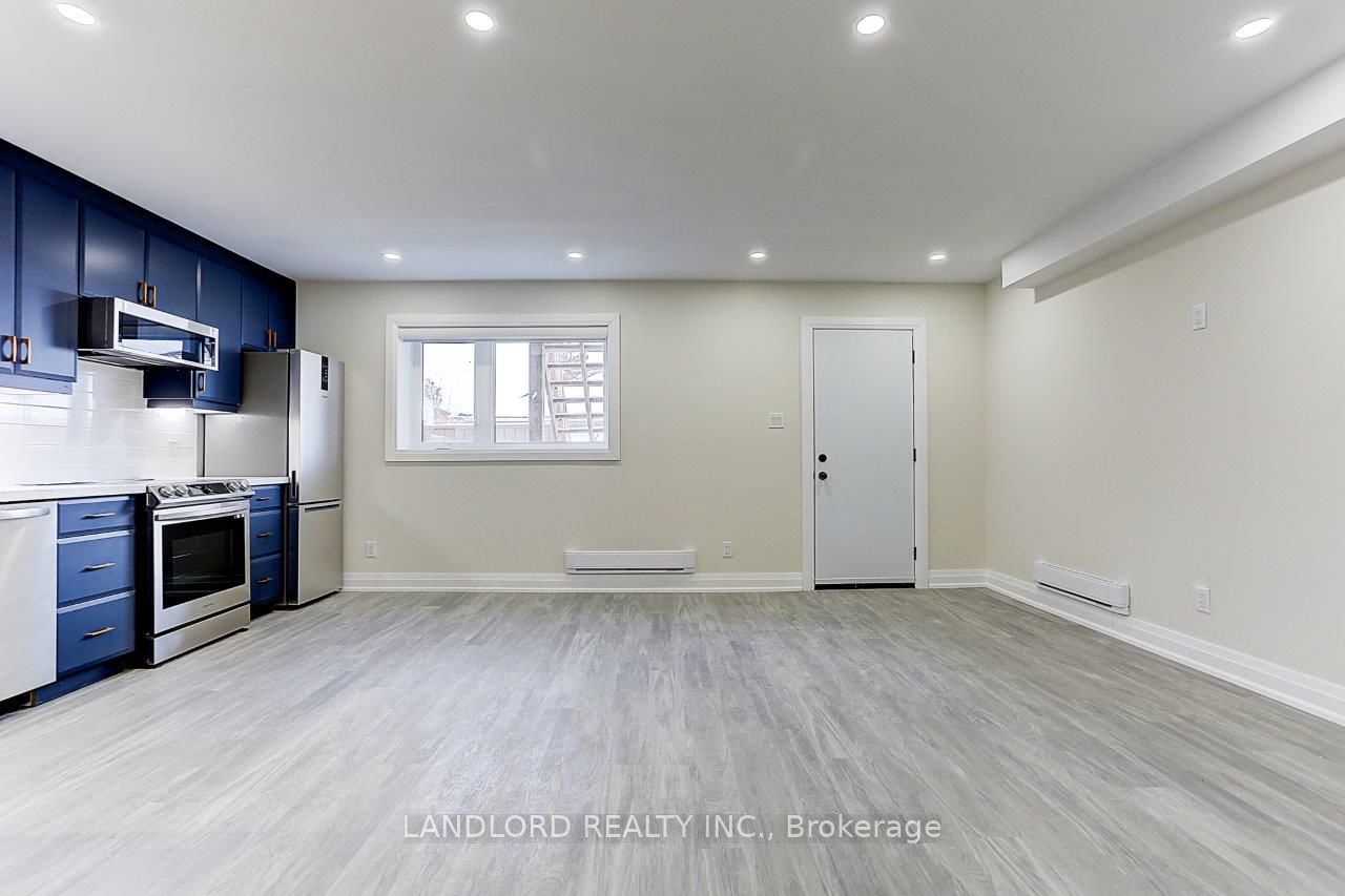2071 Keele Street Lower Property Photo 17