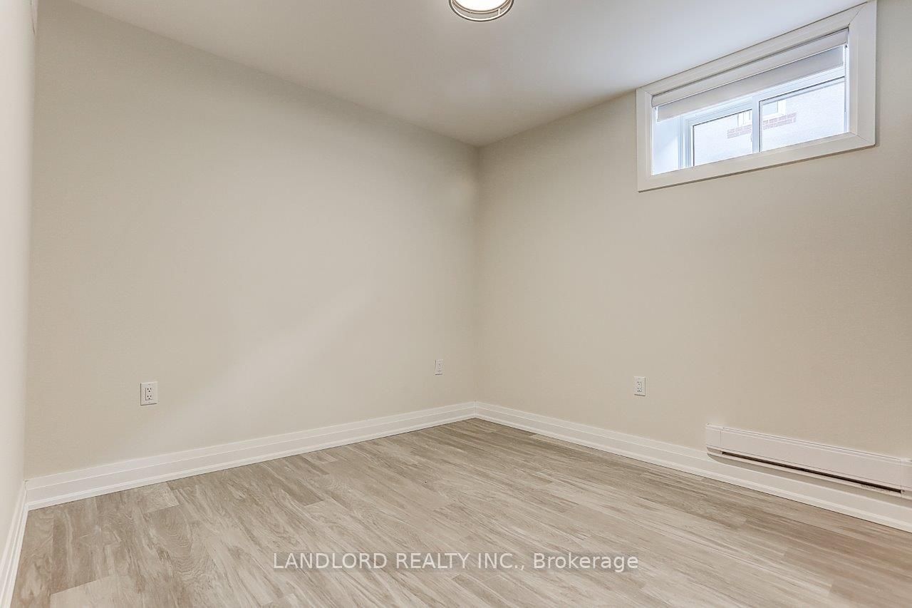 2071 Keele Street Lower Property Photo 23
