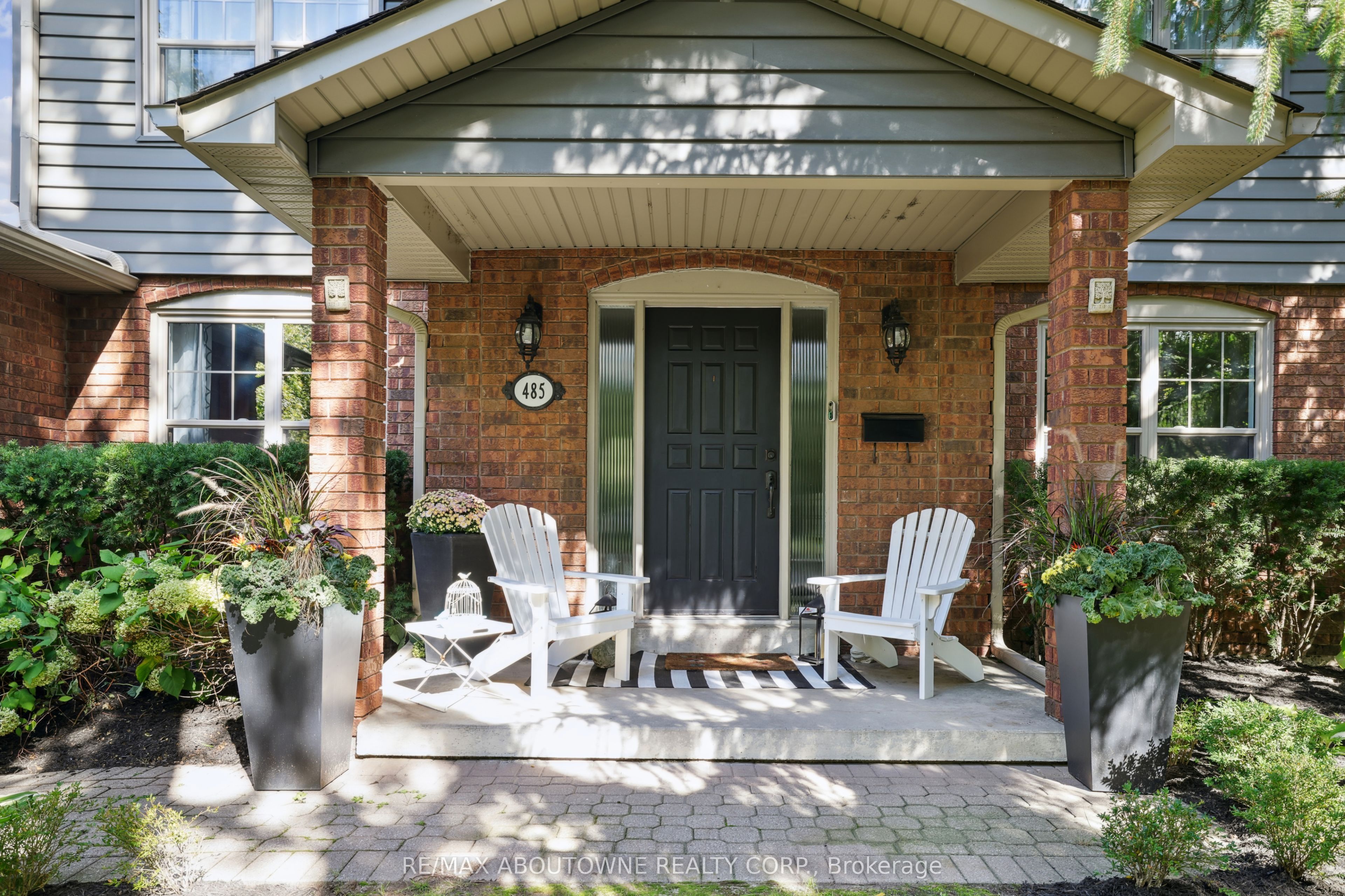 485 Coleen Drive Property Photo 3