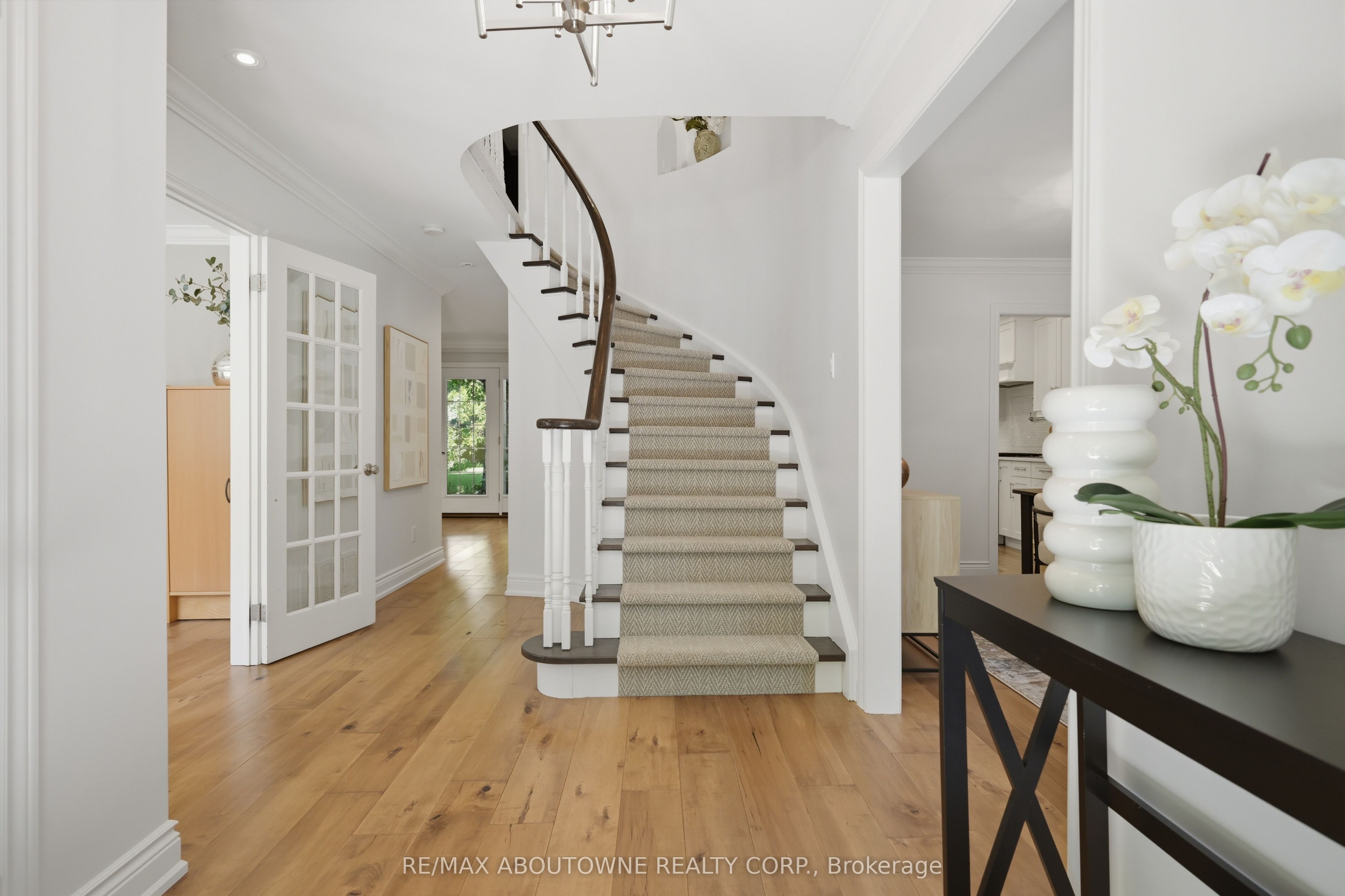 485 Coleen Drive Property Photo 4