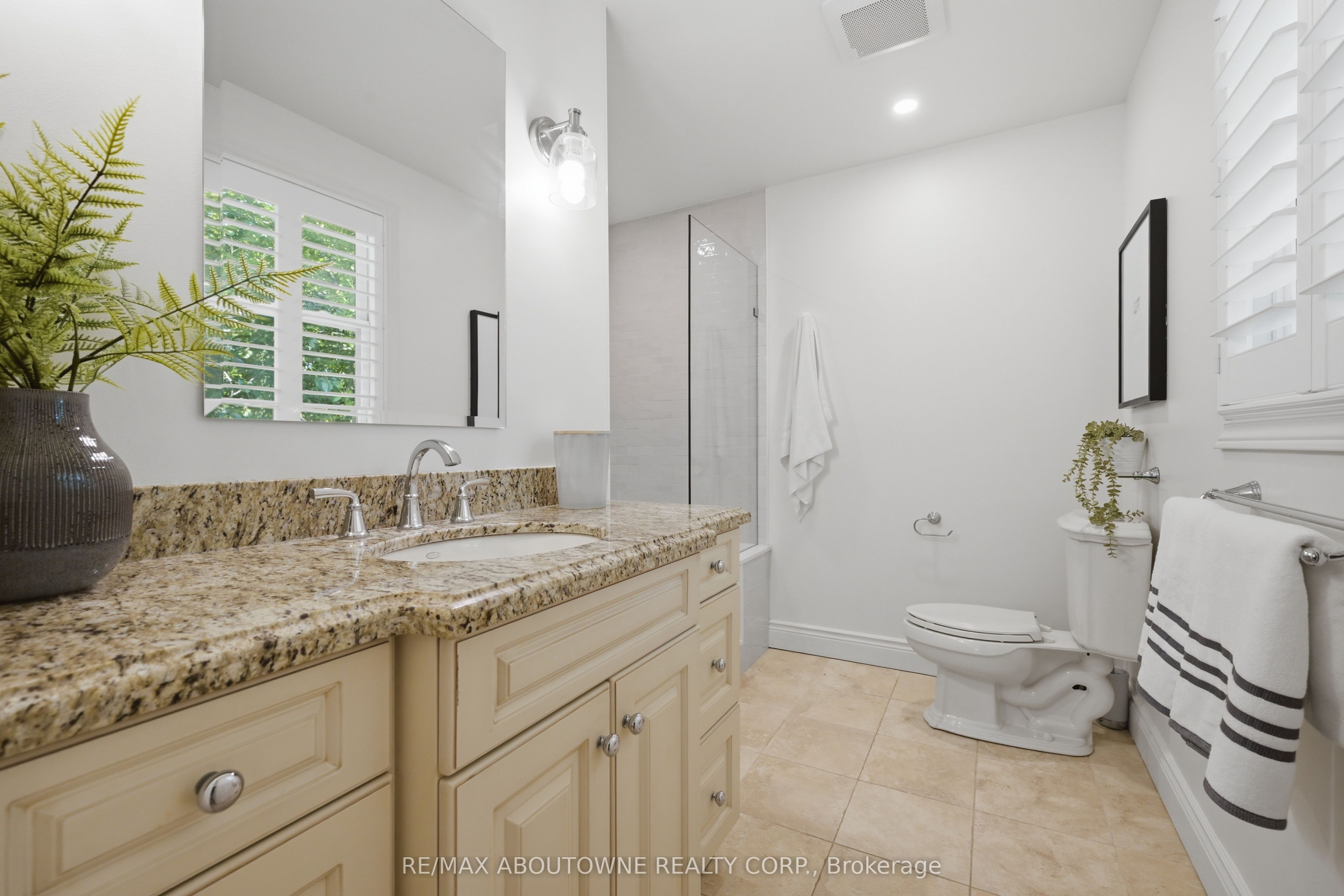 485 Coleen Drive Property Photo 24