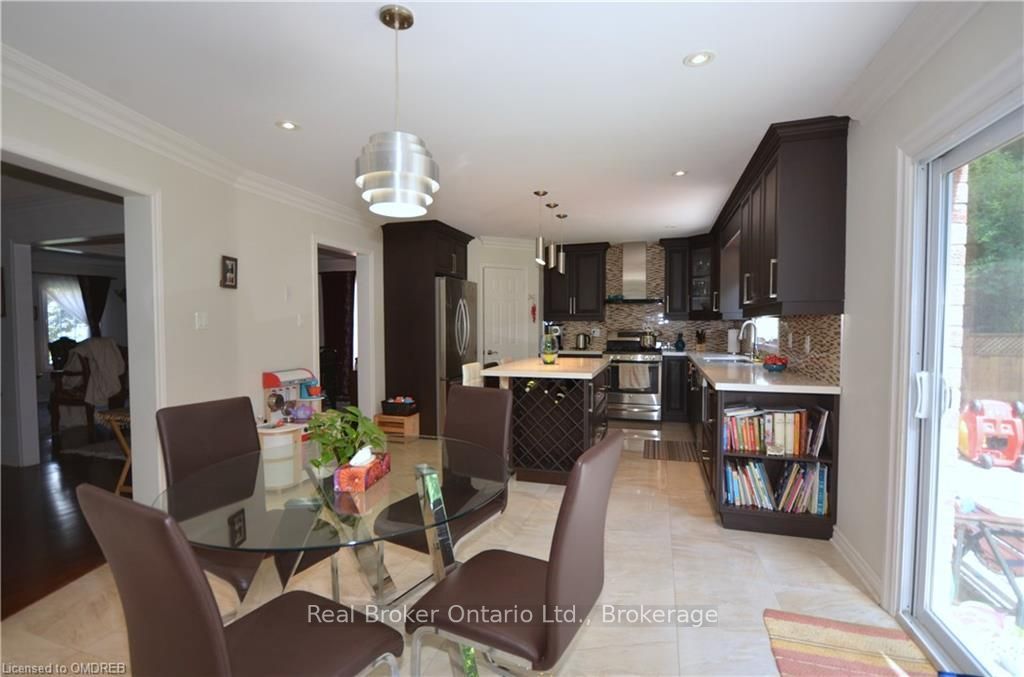1609 Pilgrims Way Property Photo 4