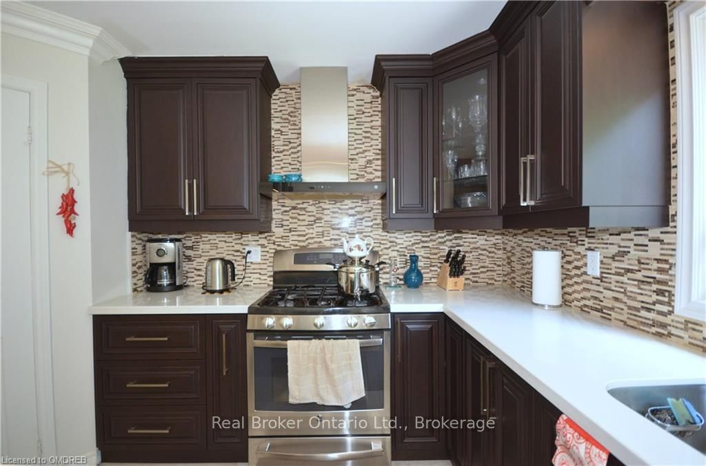 1609 Pilgrims Way Property Photo 7