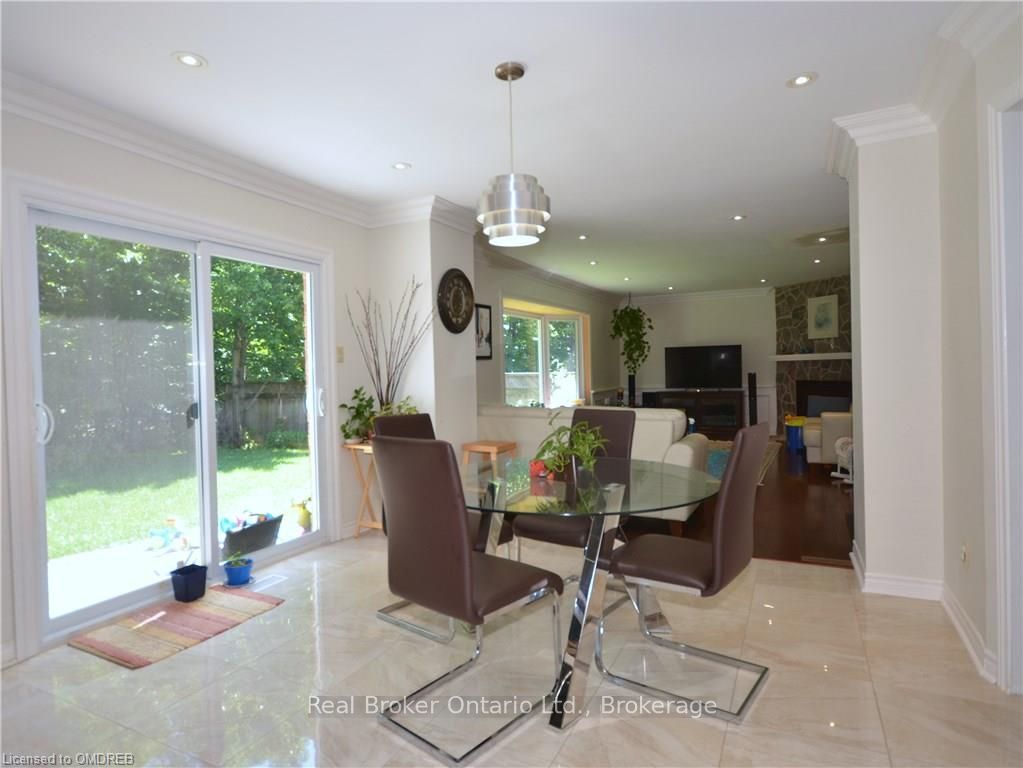 1609 Pilgrims Way Property Photo 9