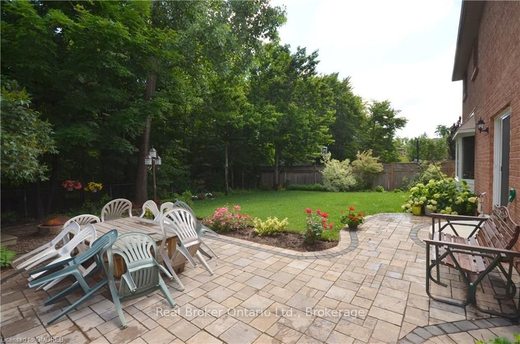 1609 Pilgrims Way Property Photo 23