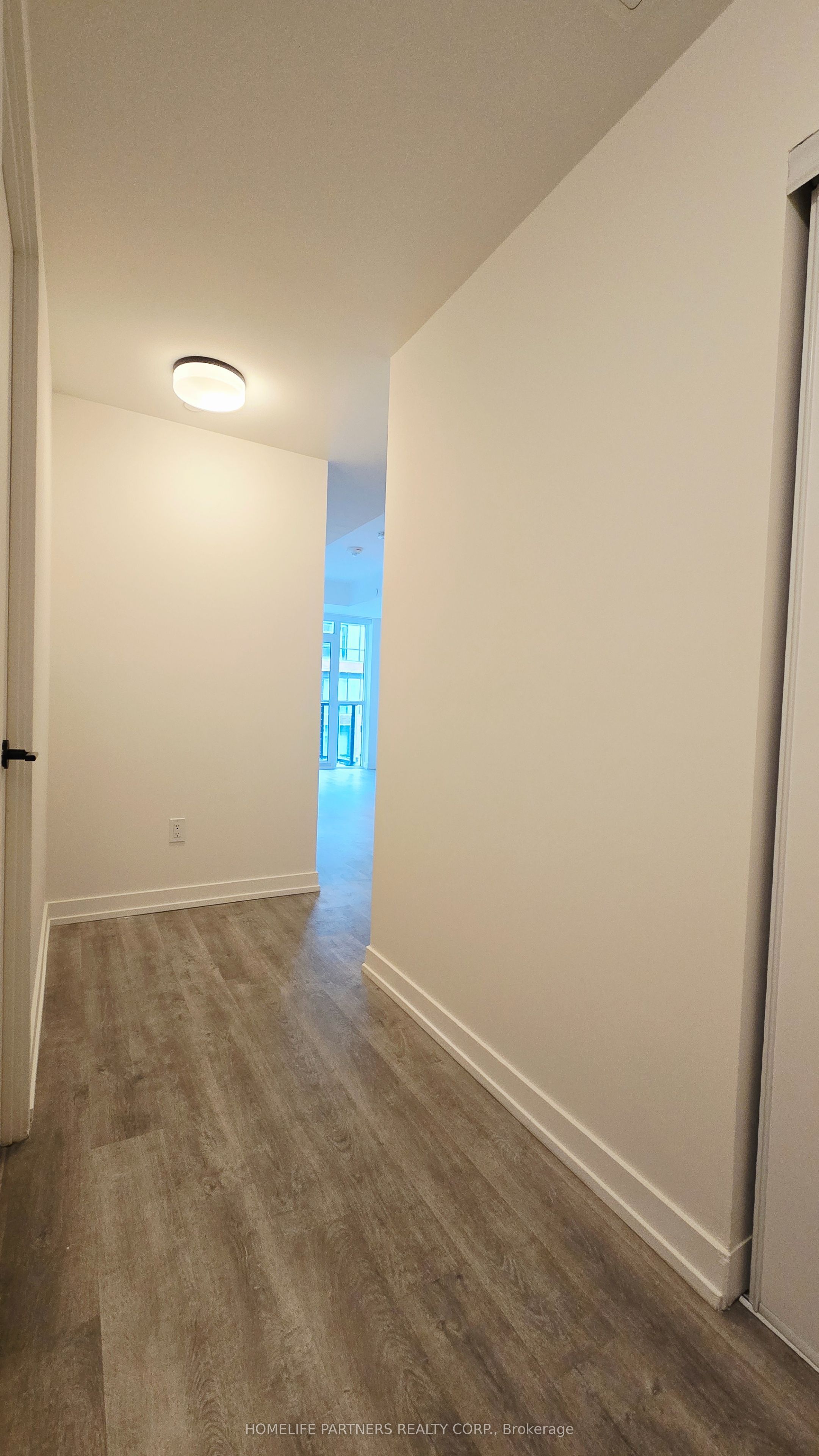 2300 St Clair Avenue W 414 Property Photo 3