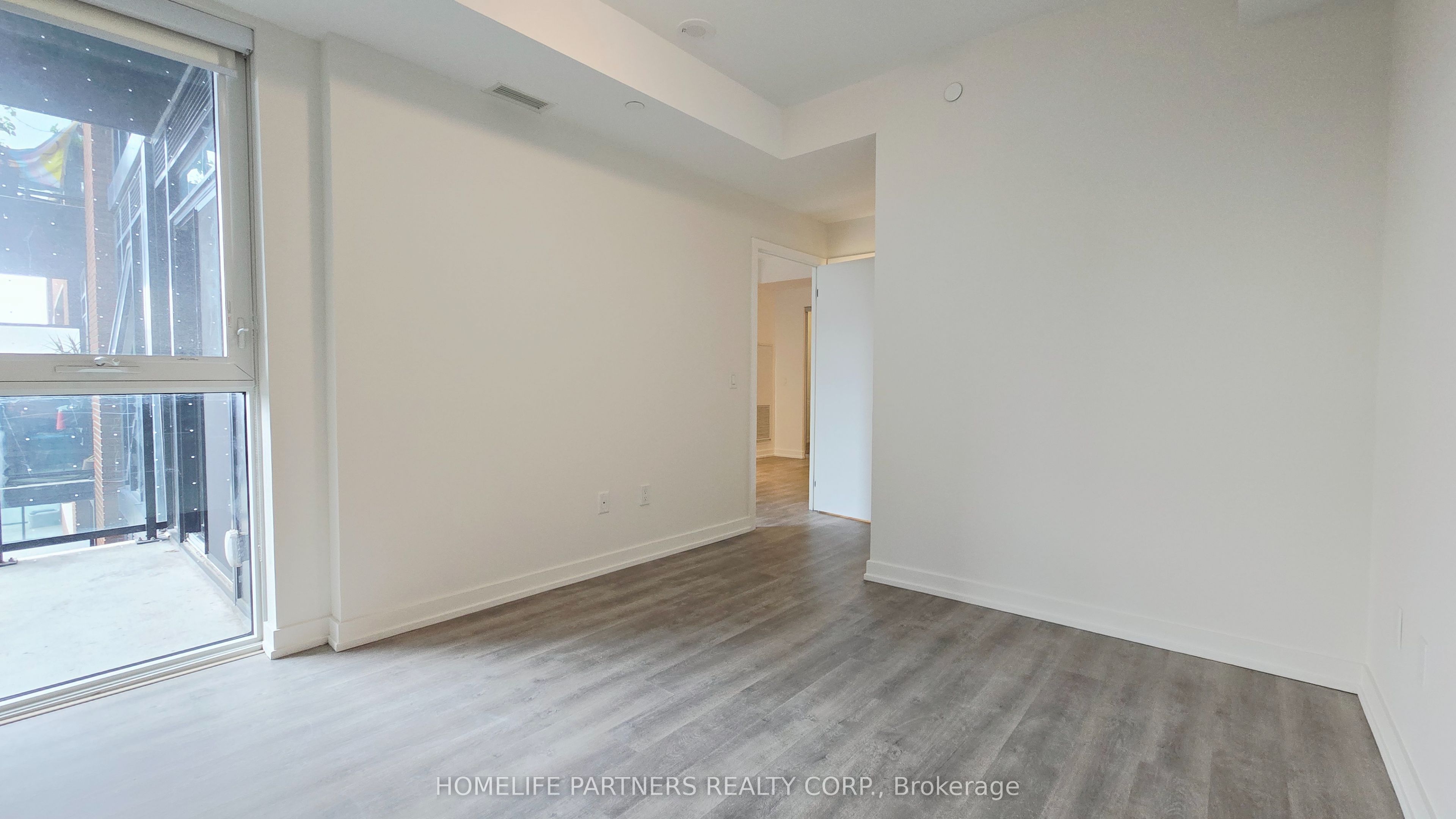 2300 St Clair Avenue W 414 Property Photo 13