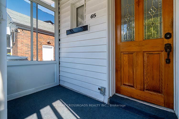 65 Manitoba Street Property Photo 5