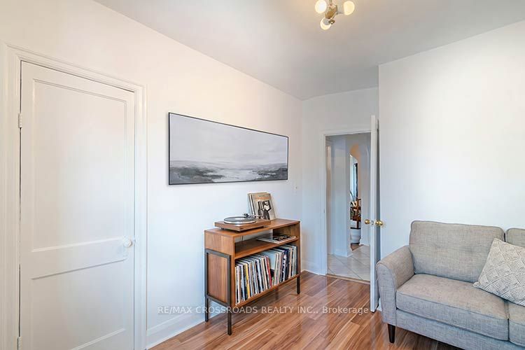 65 Manitoba Street Property Photo 19