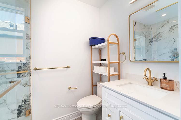 65 Manitoba Street Property Photo 20