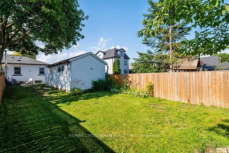 65 Manitoba Street Property Photo 29