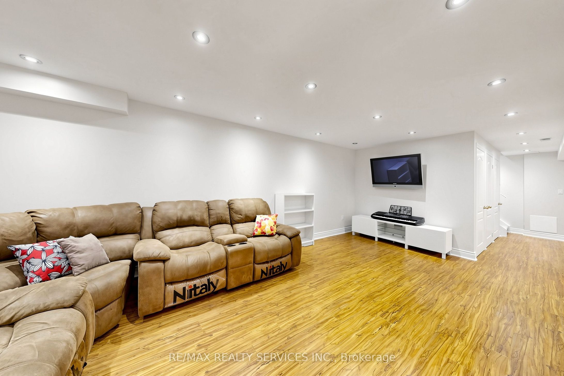50 Rocky Point Crescent Property Photo 40