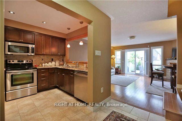 5162 Falconcrest Drive Property Photo 5