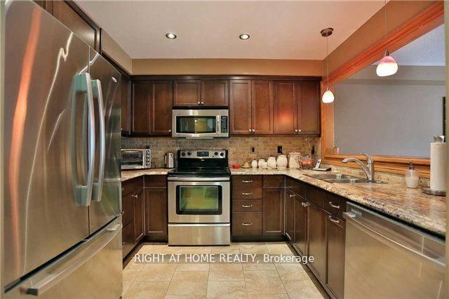 5162 Falconcrest Drive Property Photo 6