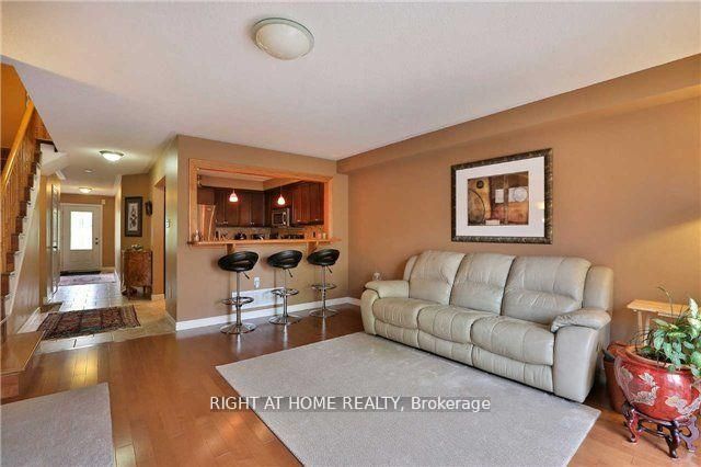 5162 Falconcrest Drive Property Photo 8