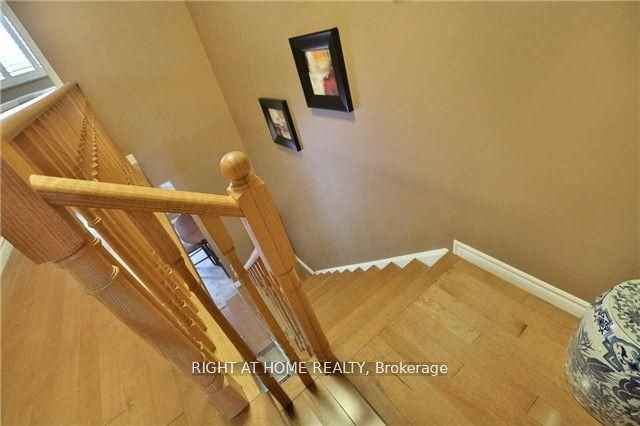 5162 Falconcrest Drive Property Photo 11