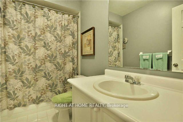 5162 Falconcrest Drive Property Photo 12