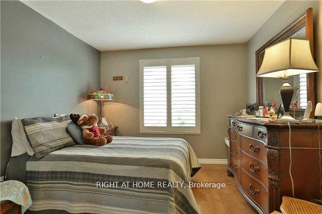 5162 Falconcrest Drive Property Photo 13