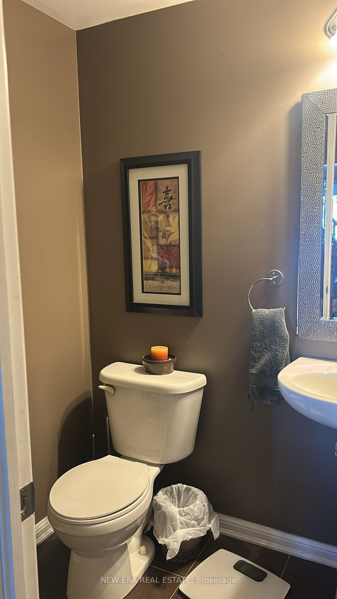 225 Schreyer Crescent Property Photo 9