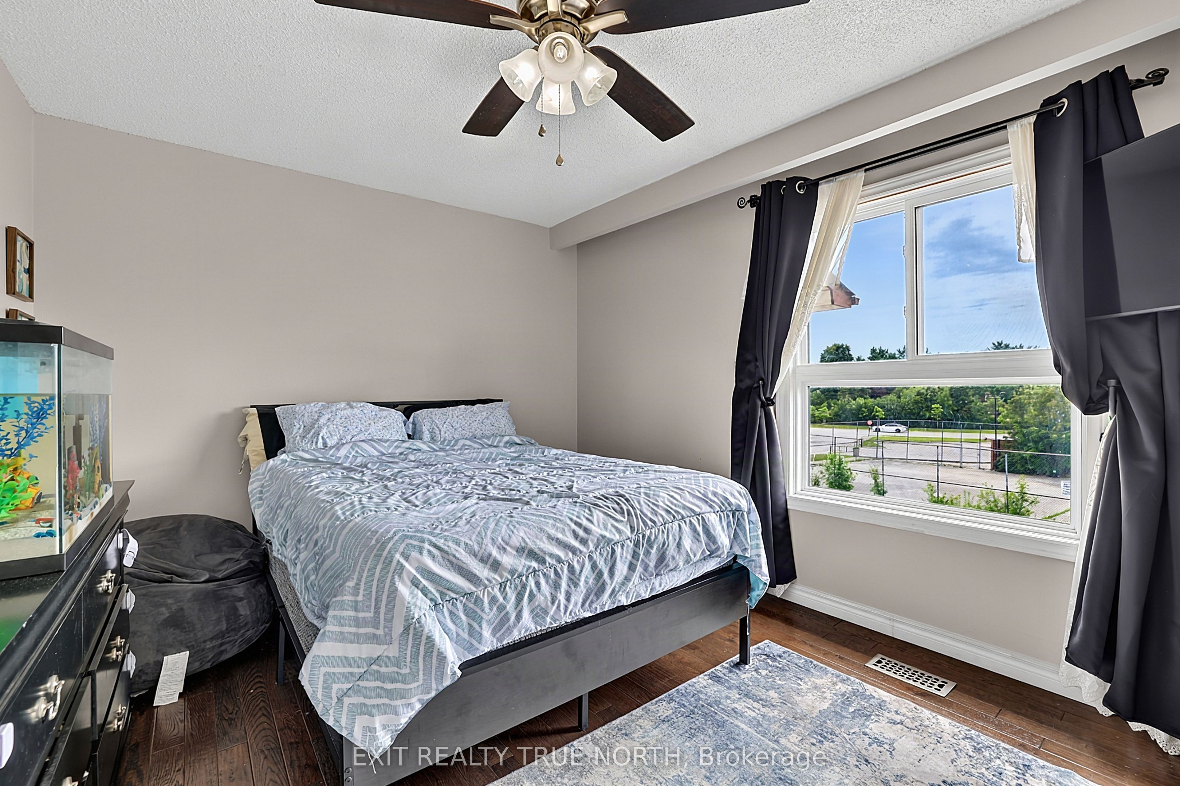 73 Collins Crescent Property Photo 20
