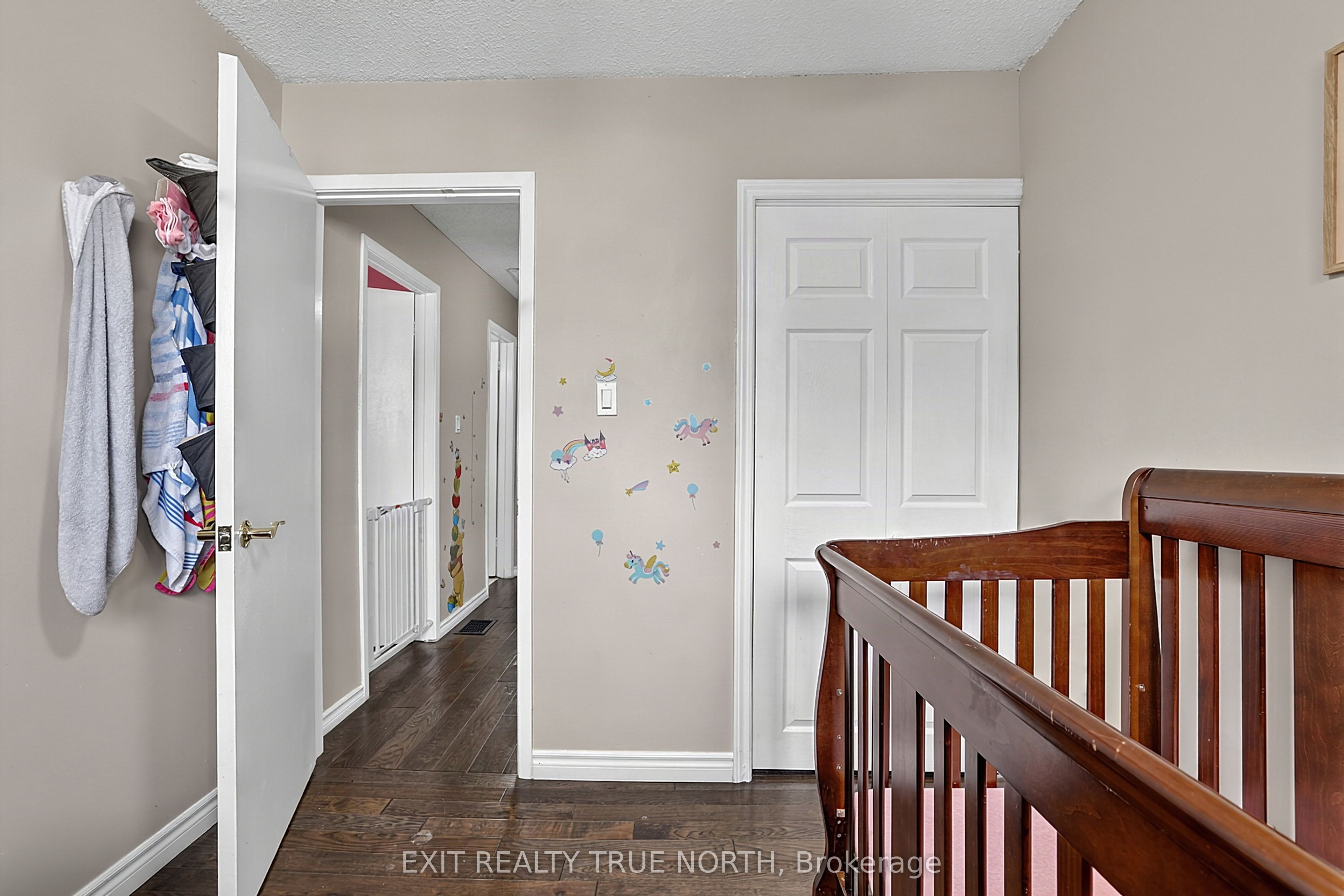 73 Collins Crescent Property Photo 23