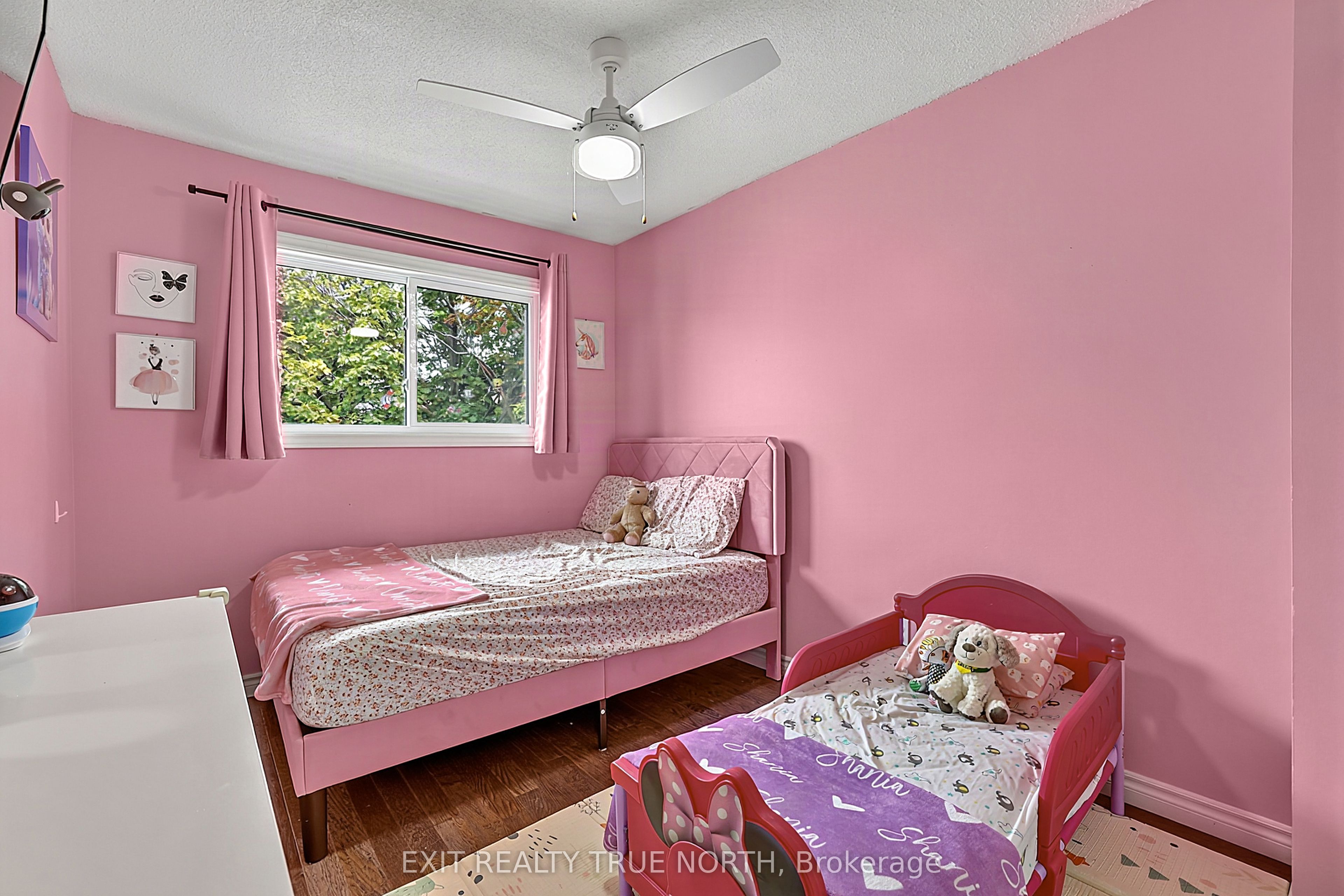 73 Collins Crescent Property Photo 24