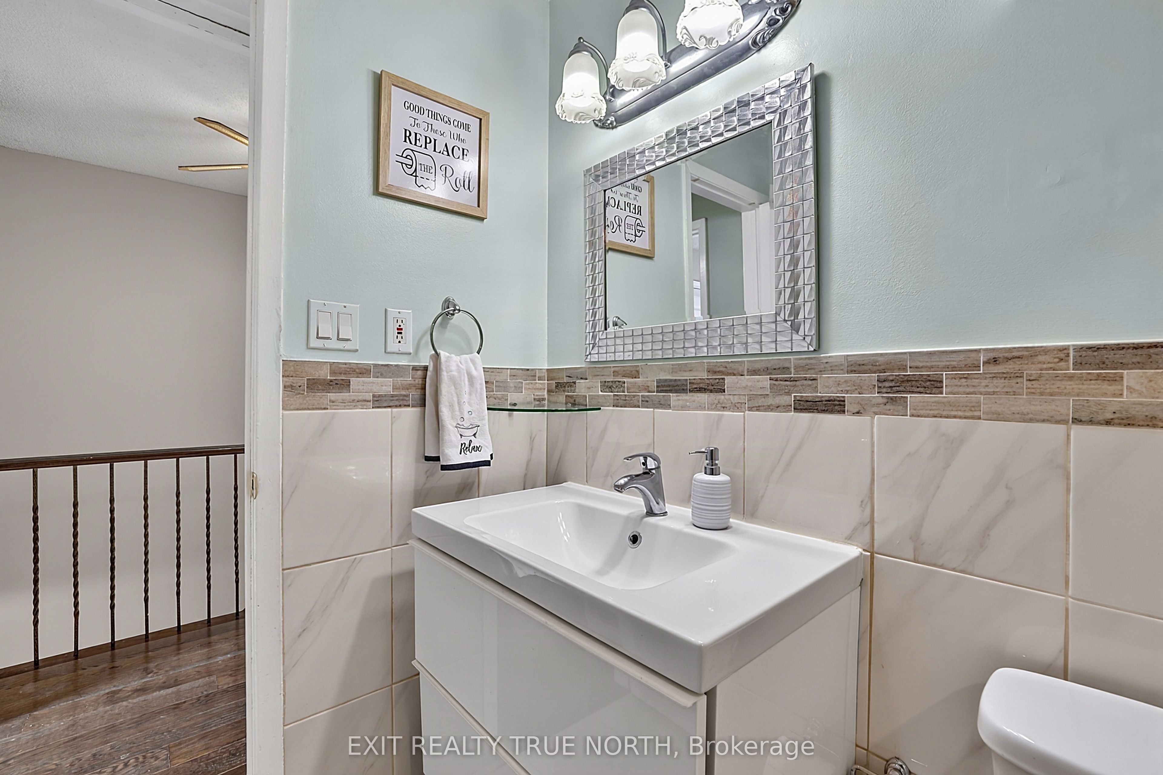 73 Collins Crescent Property Photo 28