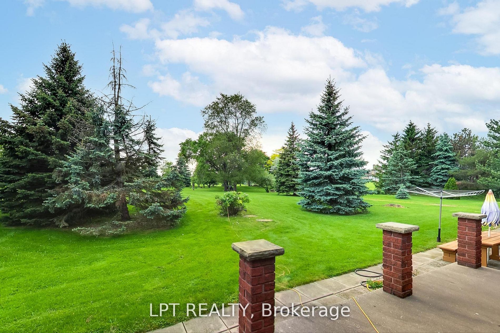 6 Fenton Way Property Photo 8