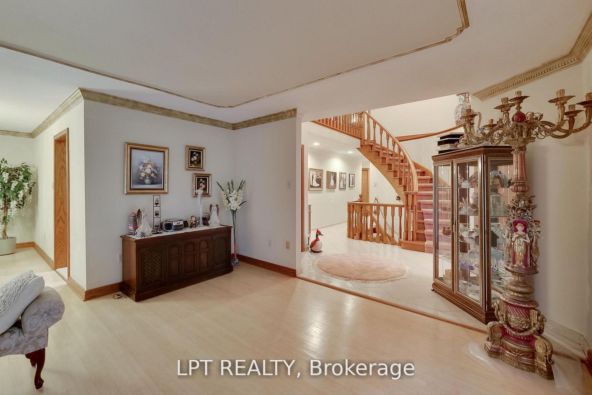 6 Fenton Way Property Photo 17