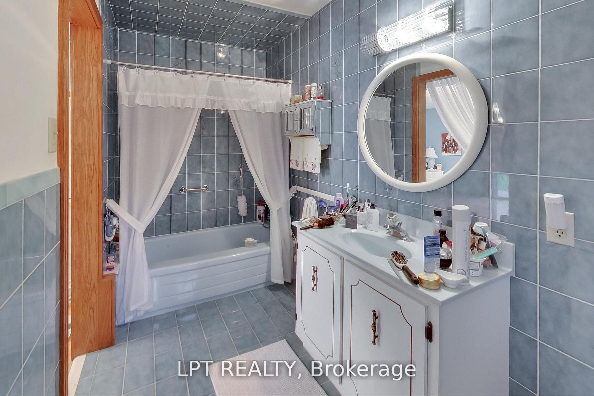 6 Fenton Way Property Photo 37