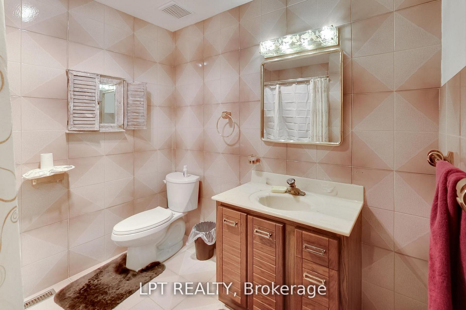6 Fenton Way Property Photo 39