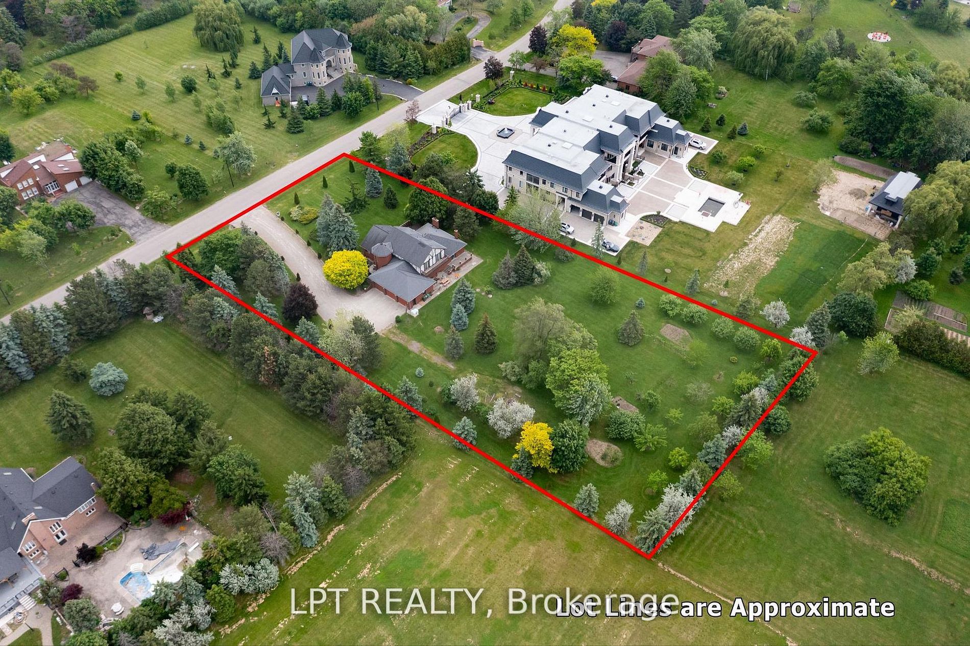 6 Fenton Way Property Photo 47