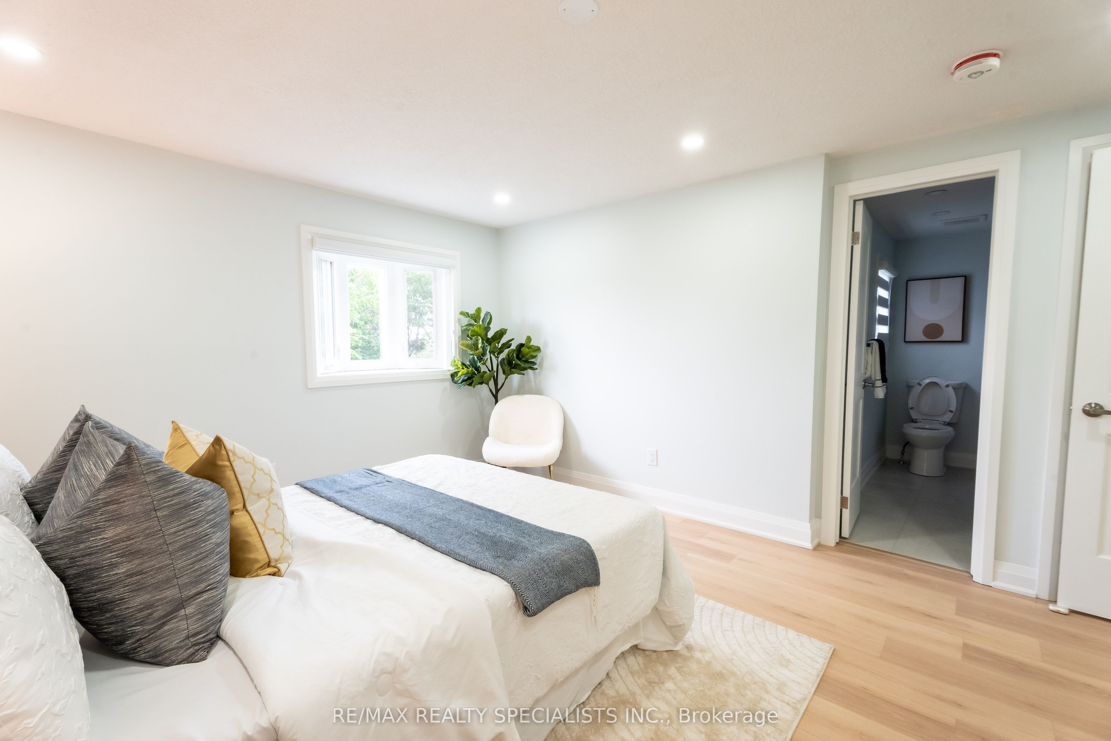 66 Banting Crescent Property Photo 23