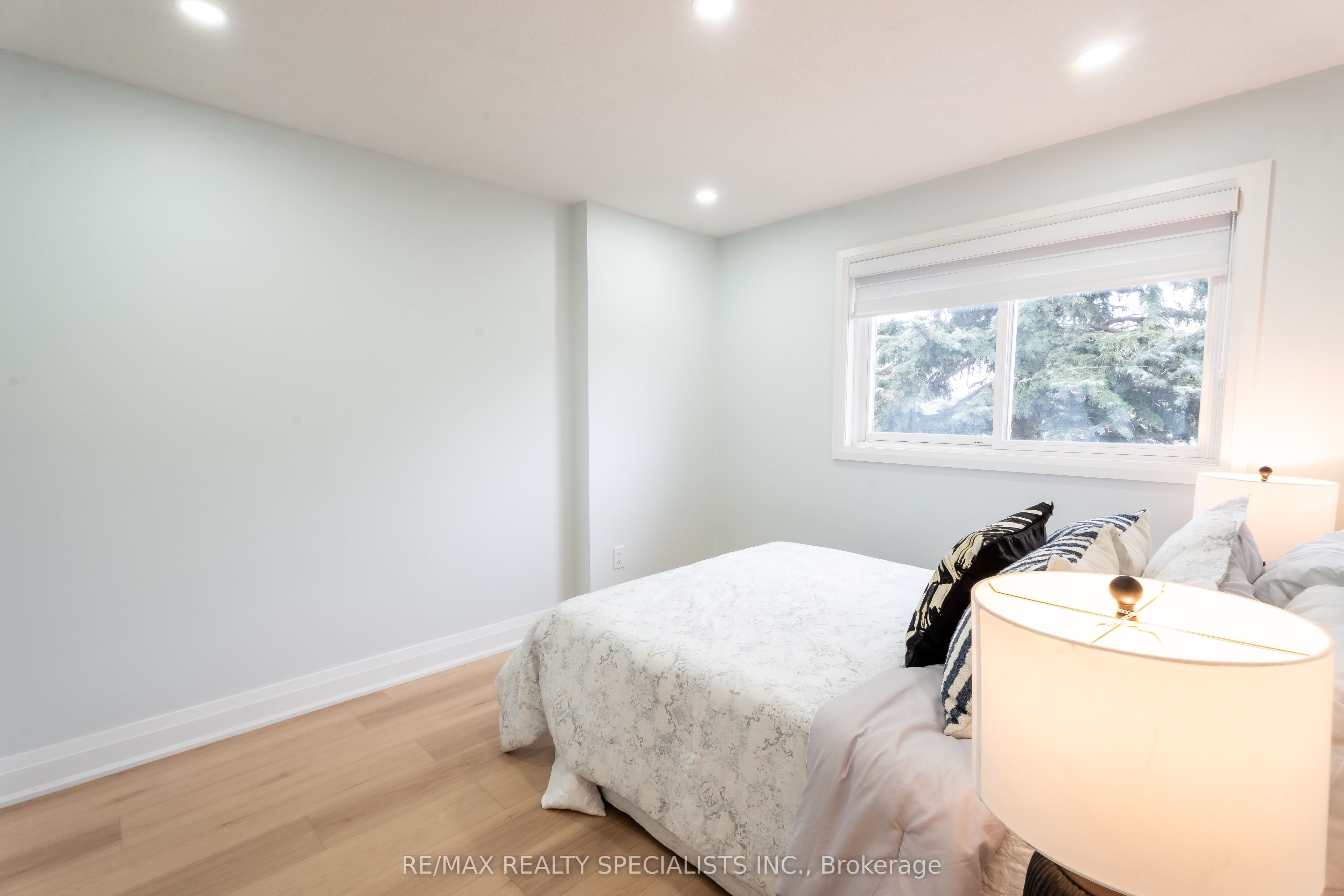 66 Banting Crescent Property Photo 29