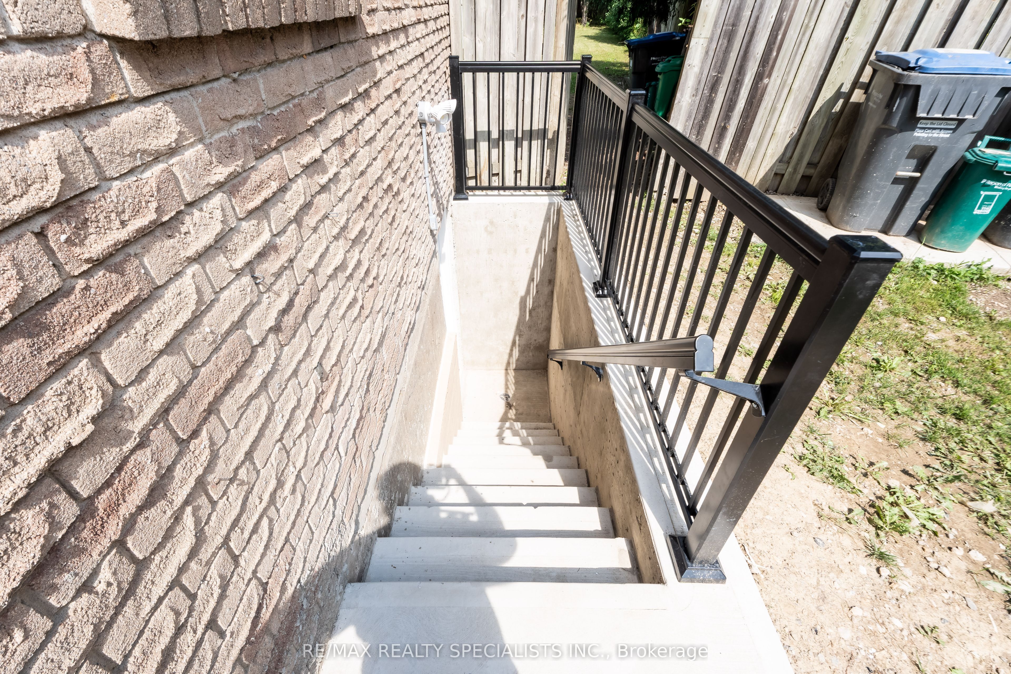 66 Banting Crescent Property Photo 41