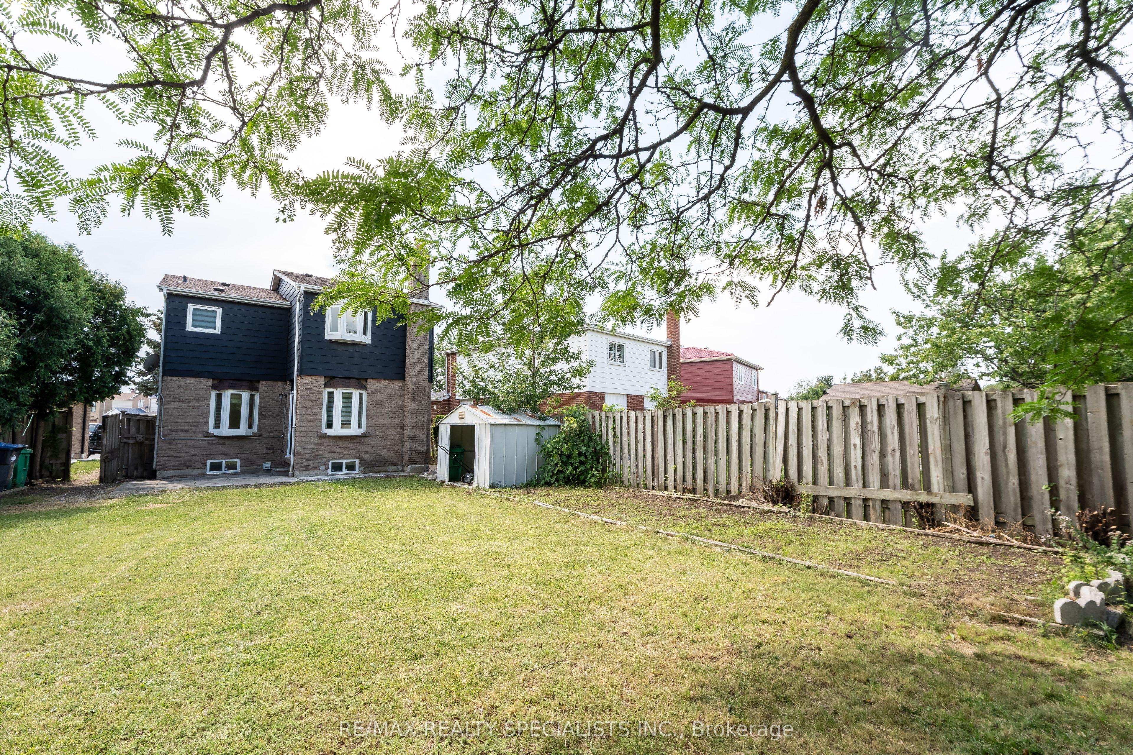 66 Banting Crescent Property Photo 46
