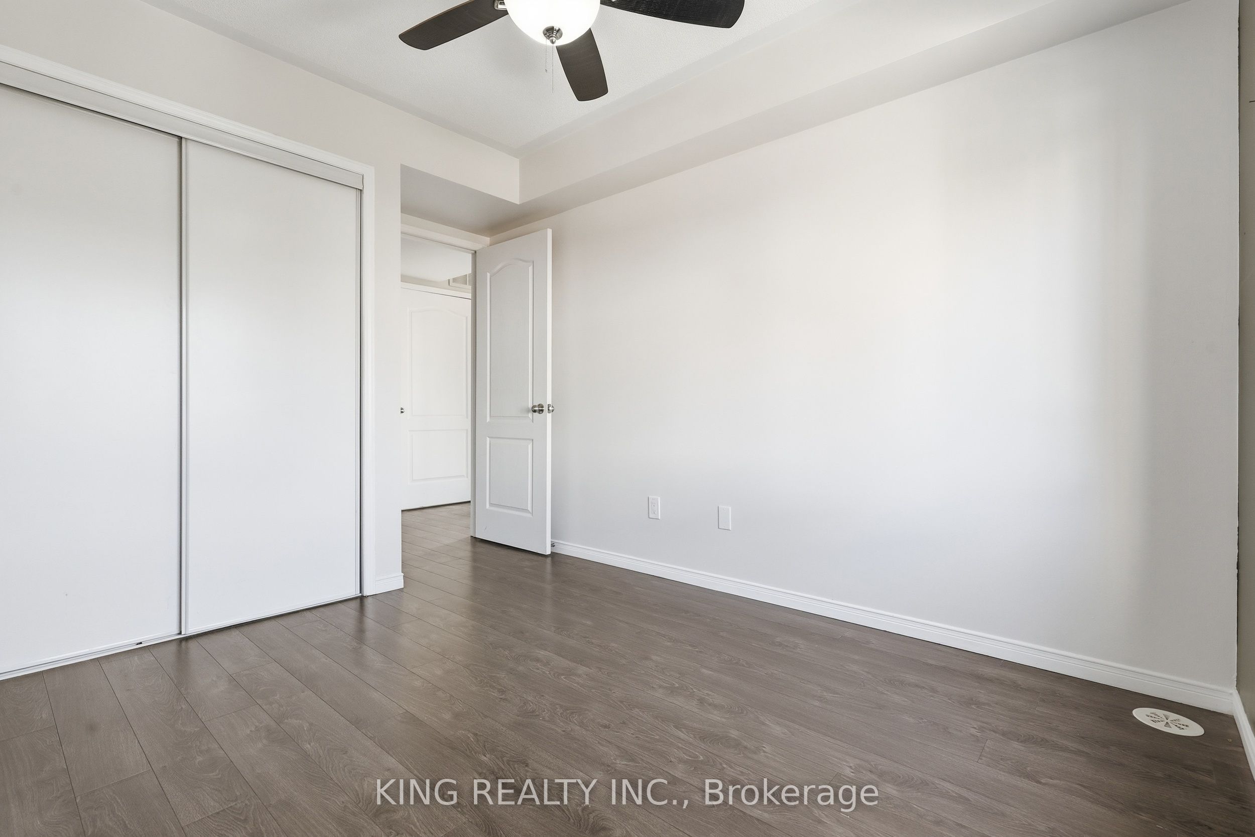 35 Hays Boulevard 8 Property Photo 18